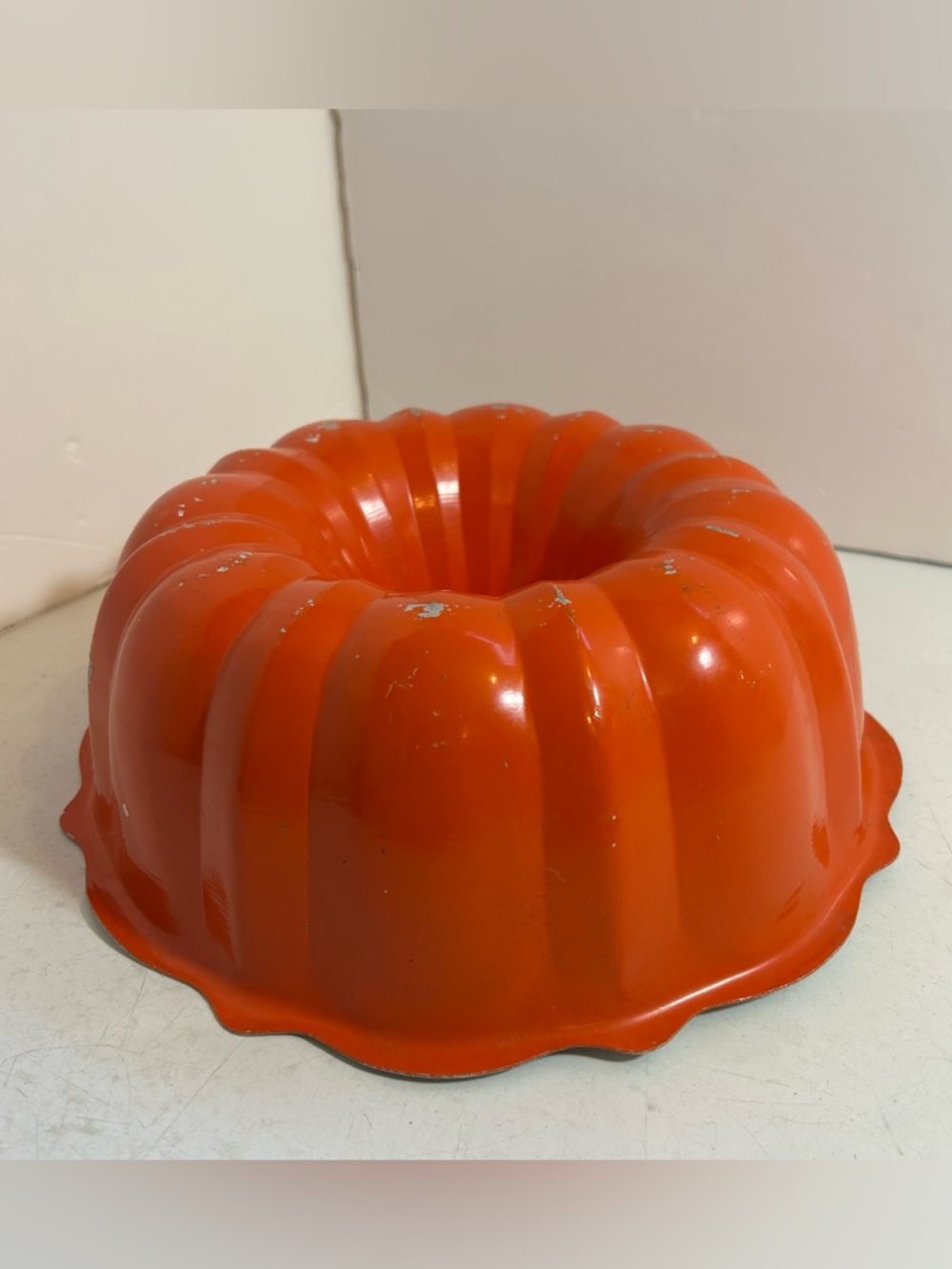 🛍️3/$30‎ Vintage orange fluted tube Bundt cake aluminum baking pan
